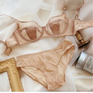 French girls underwears Women sexy bra and panties set large breast ultra-thin cup push up lingerie