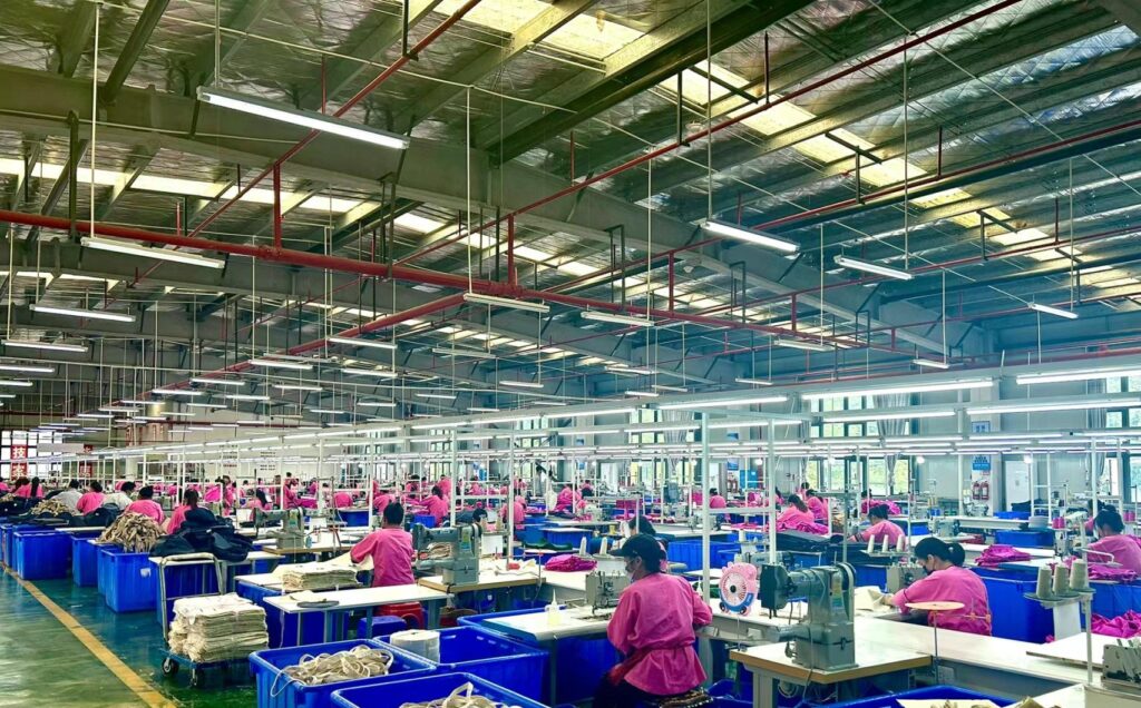 figure 1 How bras are made from fabric to finished product？